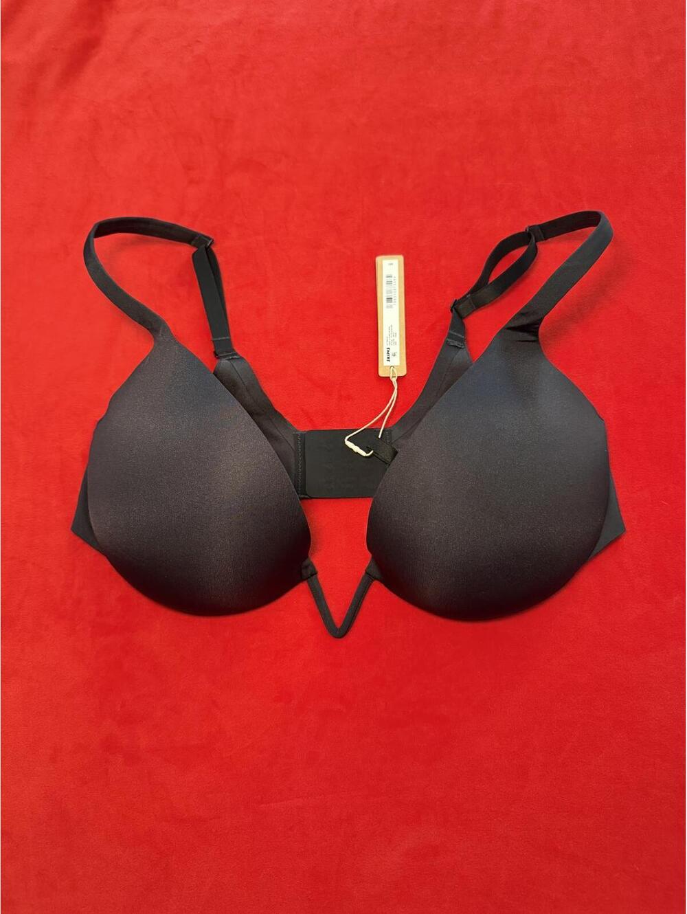 Skims Ultimate Deep V Push Up Bra Color ONYX Size 30A